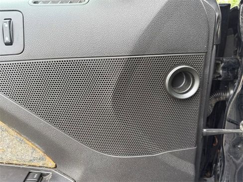 Used 2013 Ford Mustang Coupe image 11