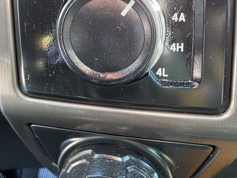 Used 2016 Ford F150 Limited w/ Trailer Tow Package image 42