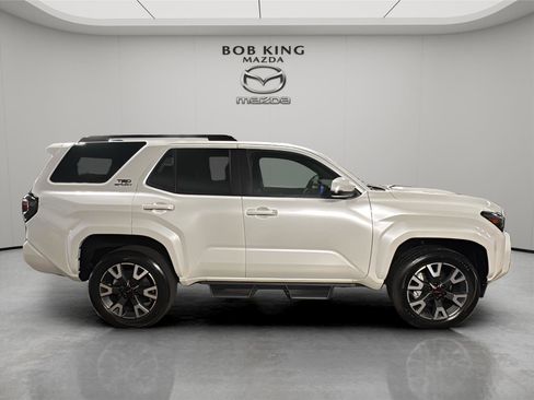 Used 2025 Toyota 4Runner TRD Sport AWD/4WD image 6