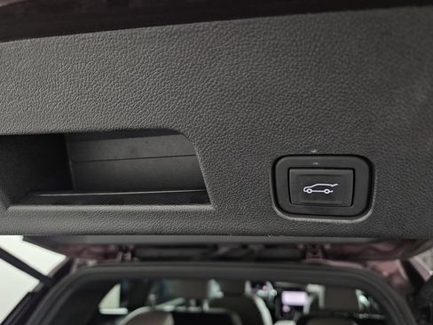 Used 2024 GMC Acadia Elevation FWD image 34