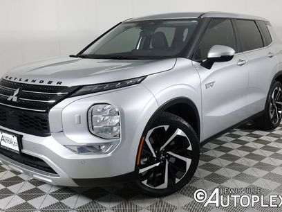 Used 2025 Mitsubishi Outlander SE