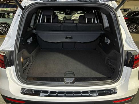 Used 2025 Mercedes-Benz GLB 250 4MATIC image 16