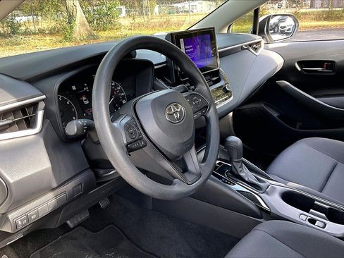 Used 2023 Toyota Corolla LE image 14
