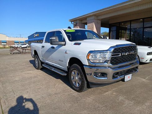 Used 2024 RAM 2500 Big Horn w/ Off Road Package AWD/4WD image 2