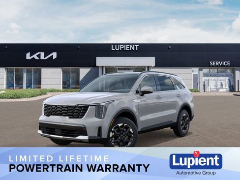 New 2026 Kia Sorento S image 2