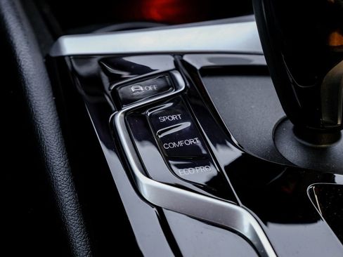 Used 2023 BMW 530i xDrive w/ Executive Package image 30