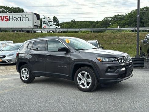 Certified 2023 Jeep Compass Latitude AWD/4WD image 2