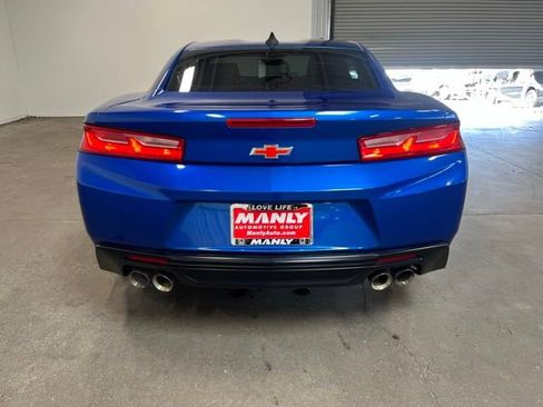 Used 2017 Chevrolet Camaro LT w/ Technology Package RWD image 4