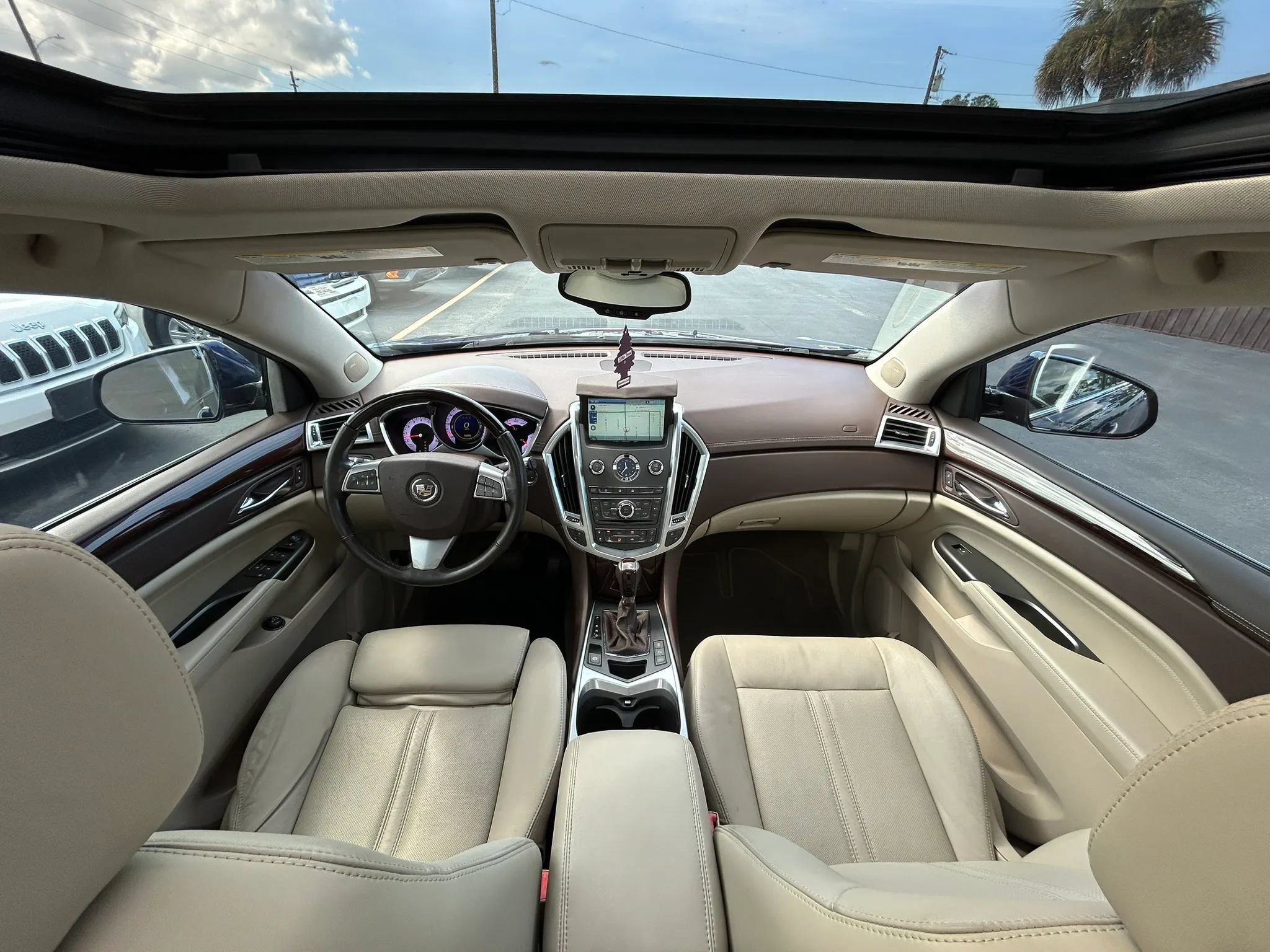 Used 2012 Cadillac SRX Luxury FWD image 9