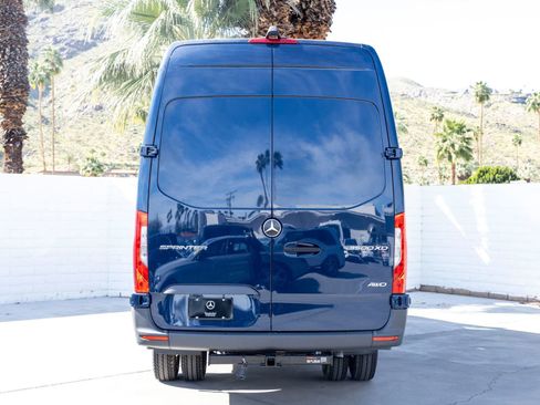 Used 2024 Mercedes-Benz Sprinter 3500 w/ Acoustic Package image 9