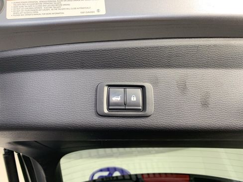 Used 2024 Mitsubishi Outlander SE image 36