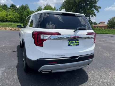 Used 2023 GMC Acadia SLE FWD image 7
