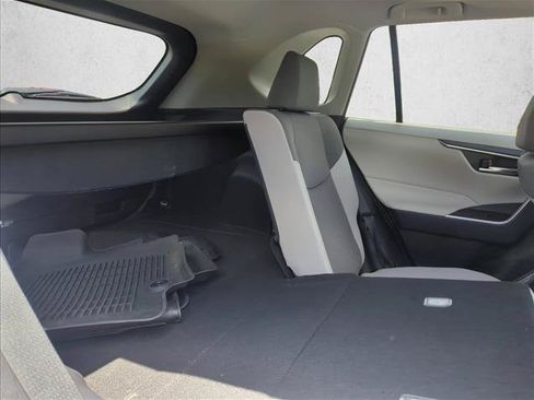Certified 2025 Toyota RAV4 XLE w/ Convenience Package FWD image 28