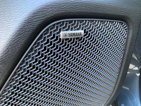 New 2025 Mitsubishi Outlander SE image 9