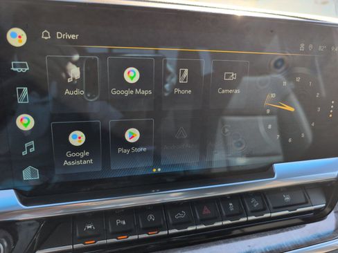 Used 2022 Chevrolet Silverado 1500 LTZ w/ LTZ Convenience Package II AWD/4WD image 37