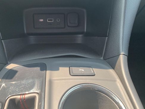 Used 2022 Chevrolet Equinox RS FWD image 13