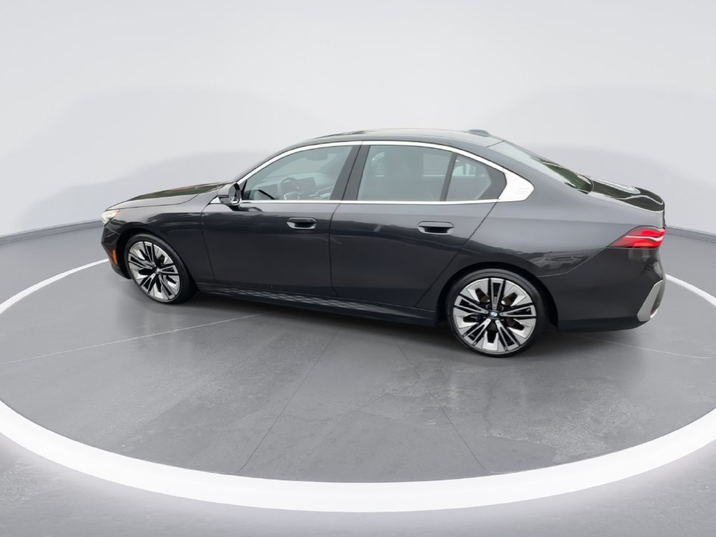 Used 2026 BMW i5 eDrive40 w/ Premium Package AWD/4WD image 5