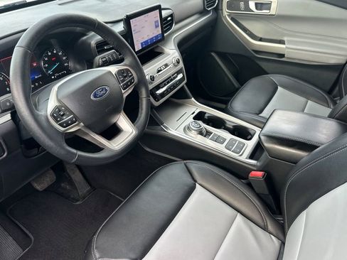 Certified 2023 Ford Explorer XLT w/ Equipment Group 202A image 11