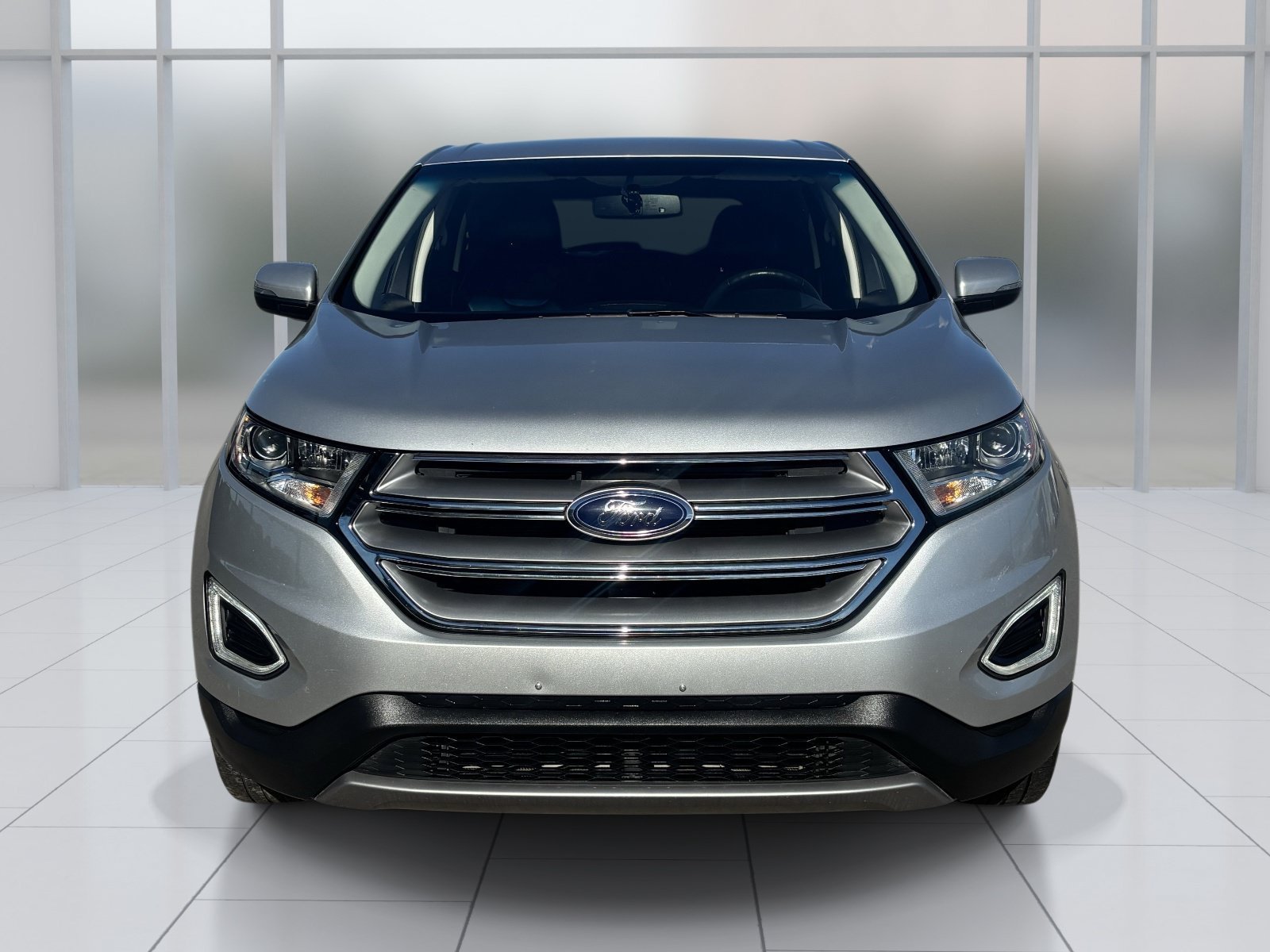 Used 2017 Ford Edge Titanium w/ Technology Package AWD/4WD image 9