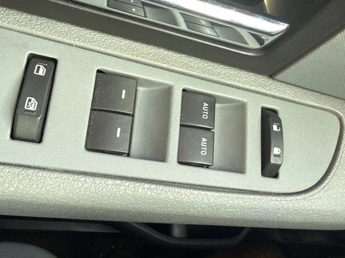 Used 2014 Ford F150 XLT w/ Equipment Group 302A Luxury AWD/4WD image 16