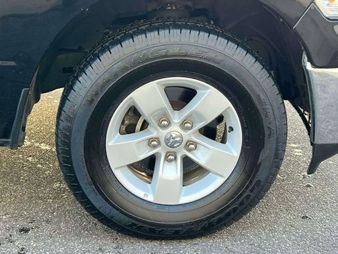 Used 2024 RAM 1500 Classic SLT AWD/4WD image 9