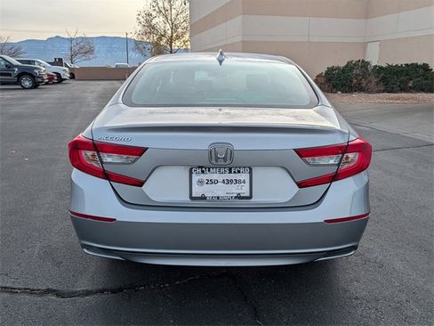 Used 2018 Honda Accord LX image 5