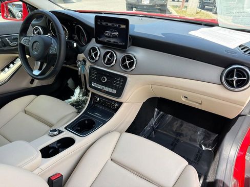 Used 2018 Mercedes-Benz GLA 250 image 31