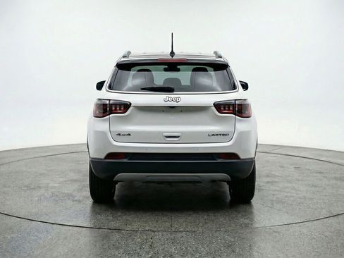 Used 2025 Jeep Compass Limited AWD/4WD image 7