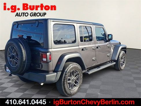 Used 2024 Jeep Wrangler Sport S image 6