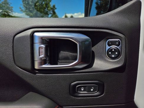 New 2024 Jeep Wrangler Unlimited Rubicon 392 image 12