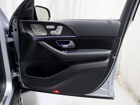 Certified 2023 Mercedes-Benz GLS 450 4MATIC image 36