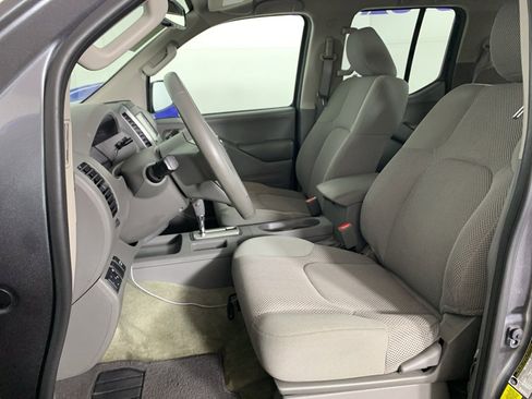 Used 2017 Nissan Frontier SV w/ SV Value Truck Package image 15