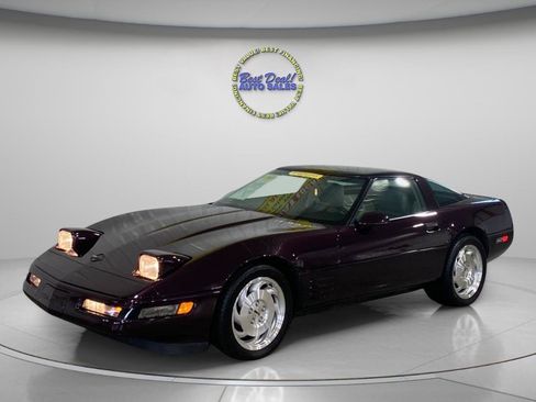 Used 1993 Chevrolet Corvette Coupe RWD image 2
