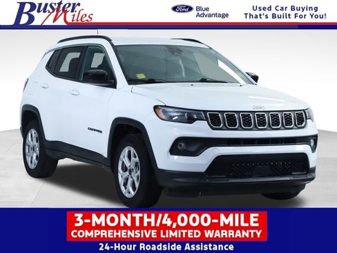 Used 2025 Jeep Compass Latitude AWD/4WD image 1