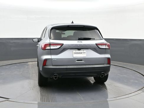 Used 2022 Ford Escape SE w/ SE Sport Appearance Package FWD image 8