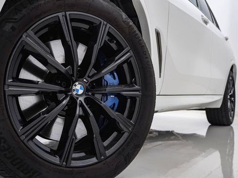 Used 2023 BMW X5 M50i w/ Climate Comfort Package AWD/4WD image 5