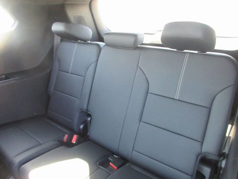 New 2026 GMC Acadia Elevation w/ Black Edition FWD image 15