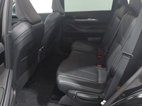 Used 2025 INFINITI QX60 Pure AWD/4WD image 13