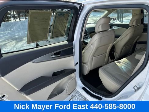 Used 2019 Lincoln Nautilus FWD image 20