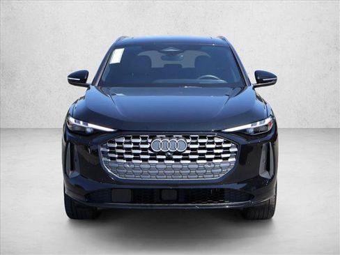 Used 2025 Audi Q5 Premium Plus AWD/4WD image 2