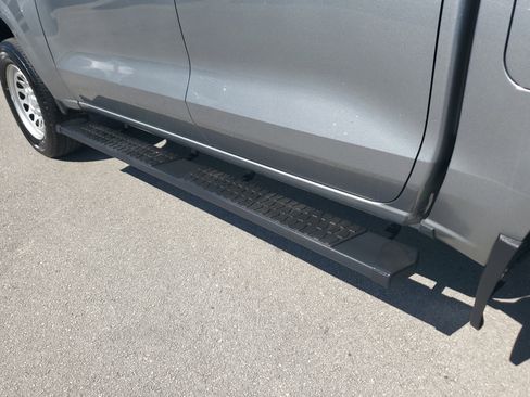 Used 2023 Chevrolet Colorado W/T image 11