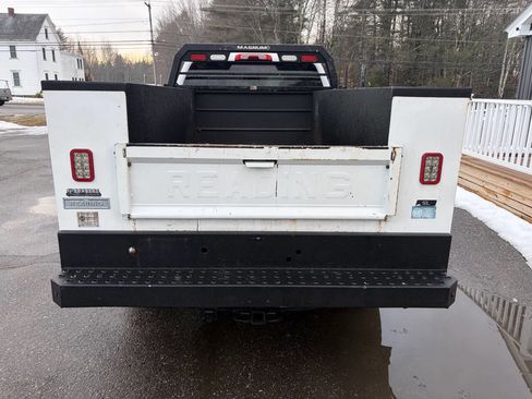 Used 2019 Chevrolet Silverado 2500 W/T w/ WT Convenience Package image 3