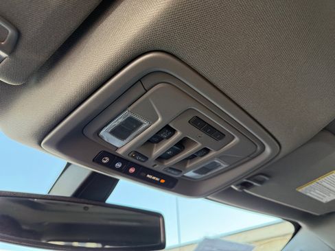 Used 2021 Chevrolet Silverado 1500 LTZ image 21