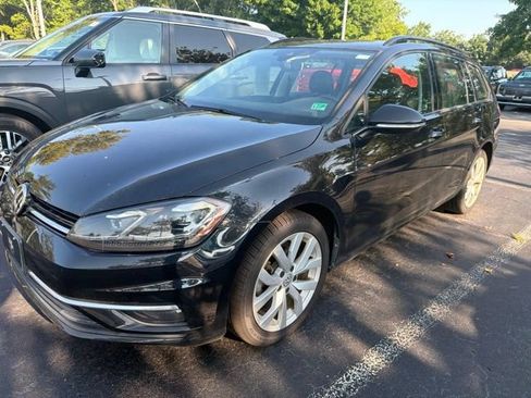 Used 2019 Volkswagen Golf SE FWD image 5