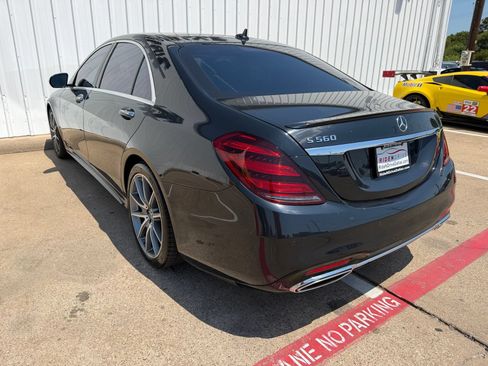 Used 2020 Mercedes-Benz S 560 Sedan image 4