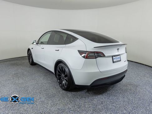 Used 2022 Tesla Model Y Performance AWD/4WD image 5