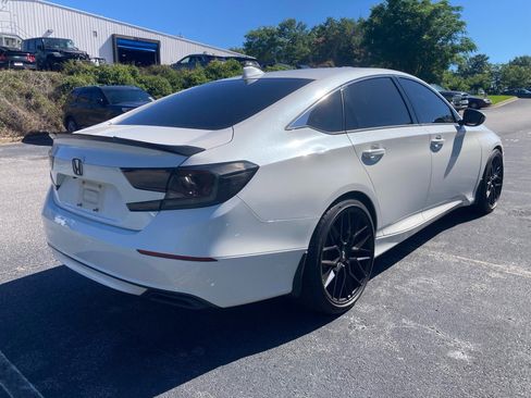 Used 2018 Honda Accord Sport image 5