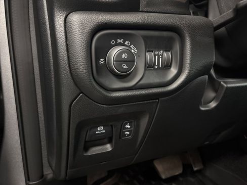 Used 2025 RAM 1500 Big Horn AWD/4WD image 16