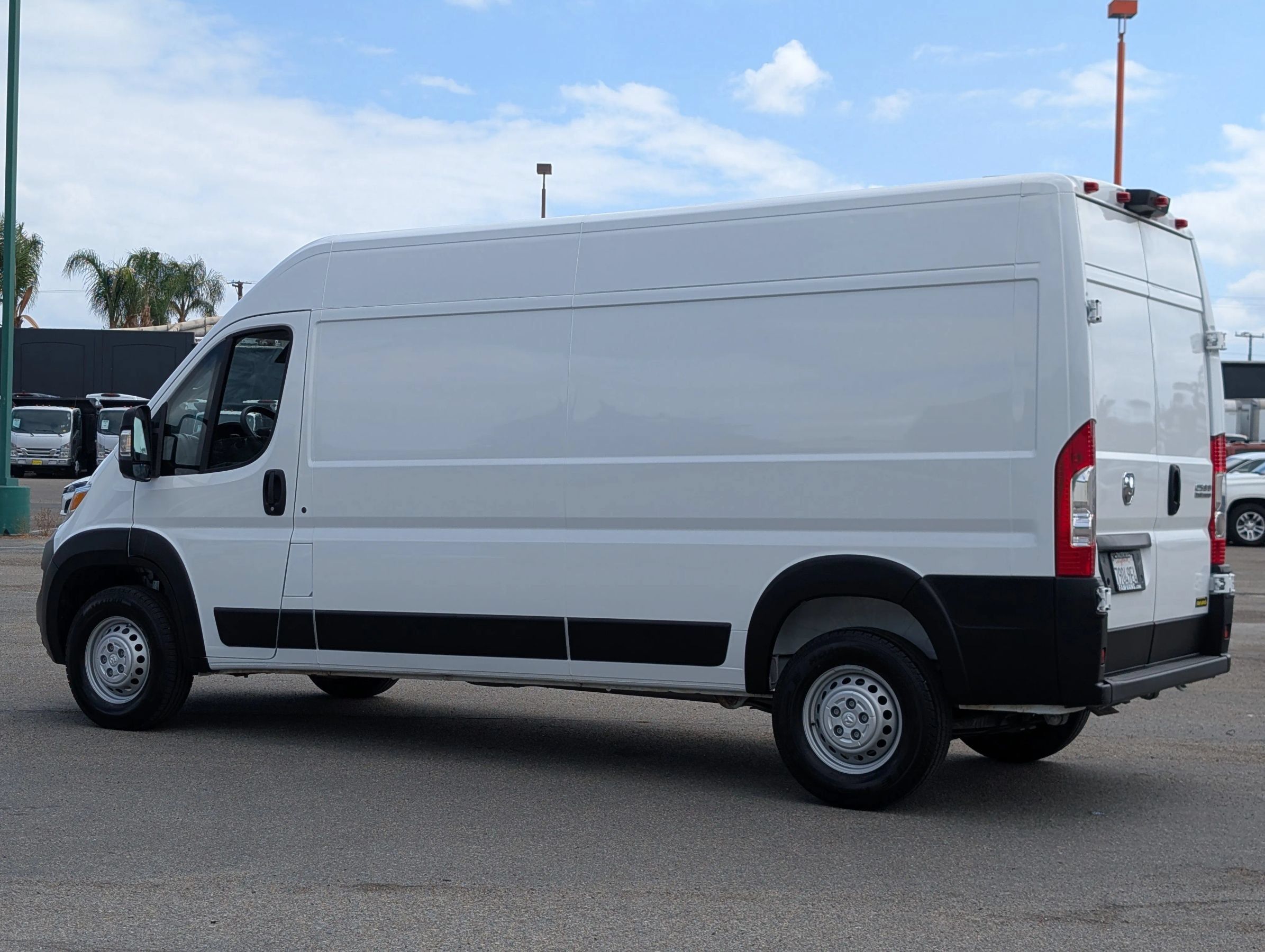 Used 2026 RAM ProMaster 2500 w/ Convenience Group FWD image 5