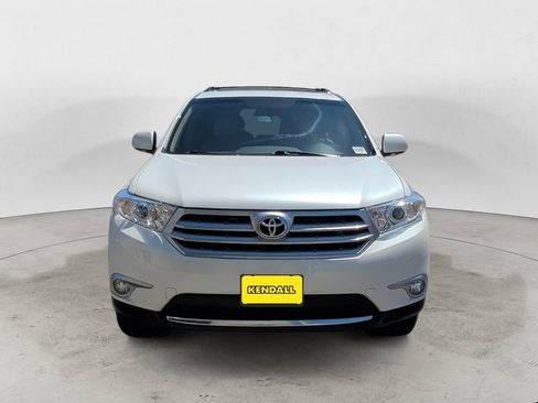 Used 2012 Toyota Highlander Limited w/ Tow Pkg AWD/4WD image 8